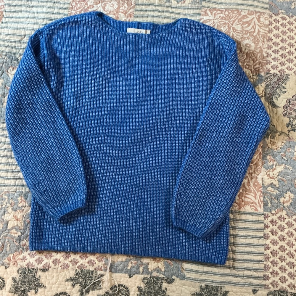 LOFT Women's Blue Crewneck Sweater
